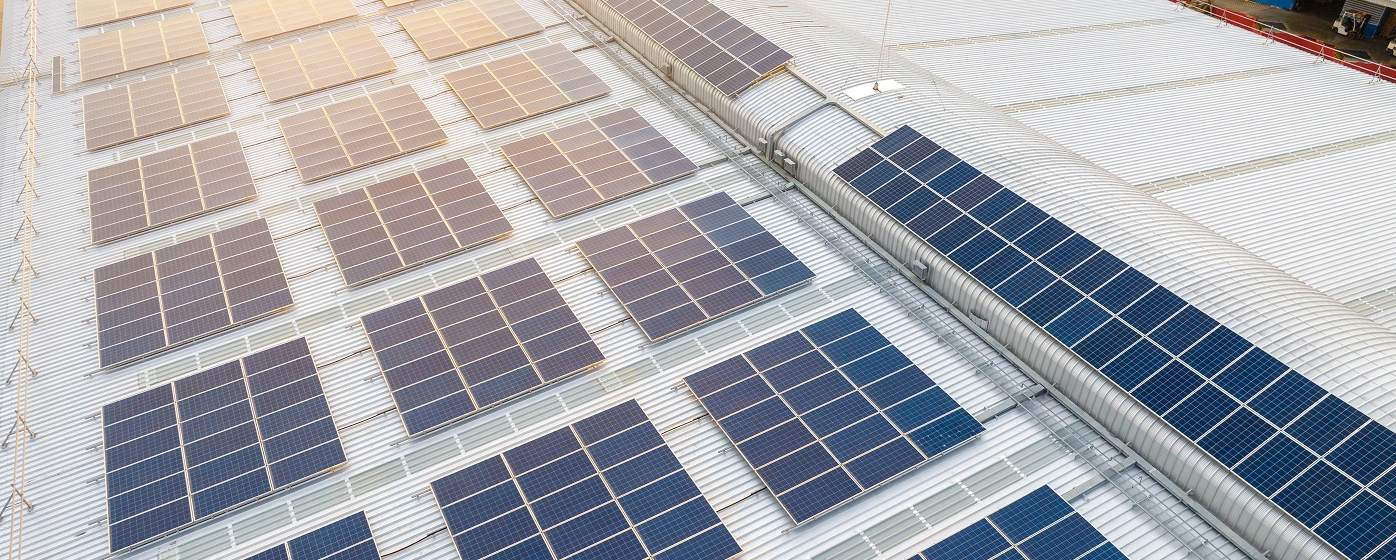 Photovoltaic power system used to increase the use of renewable energy in factory operations